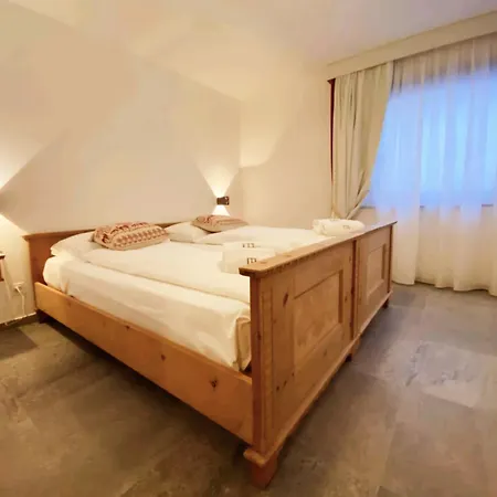 Chesa Bernina Apartment Samedan